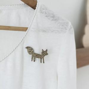 Broche renard doré