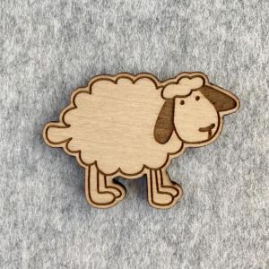 Broche en bois mouton